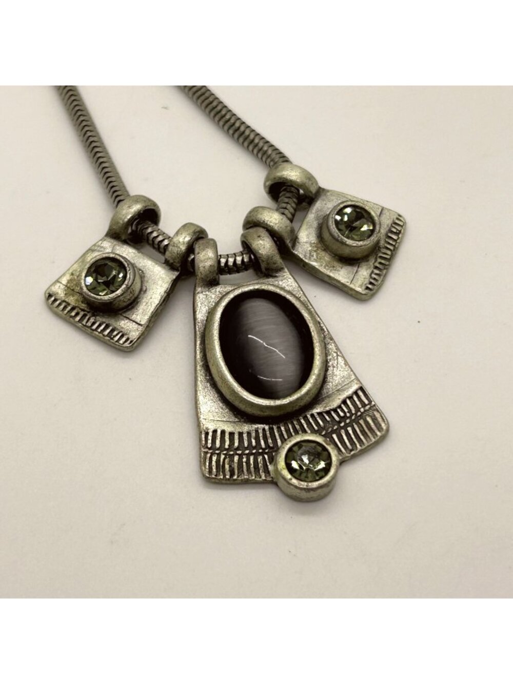 Vintage Silver Tone Necklace With Hammered Gray Cat Eye Pendant Chunky Crystals